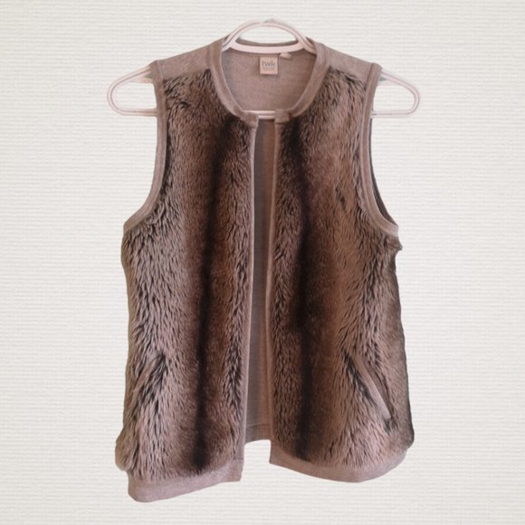 TWIK Simons Cozy Faux Fur Open Knit Cardigan Vest in Tan and Brown - Picture 1 of 4